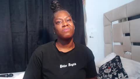 Snapshot of keilysofia chatting on 01.20.25 Keili online show from 01.20.25