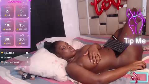 Snapshot of keilysofia chatting on 02.27.25 Keili online show from 02.27.25