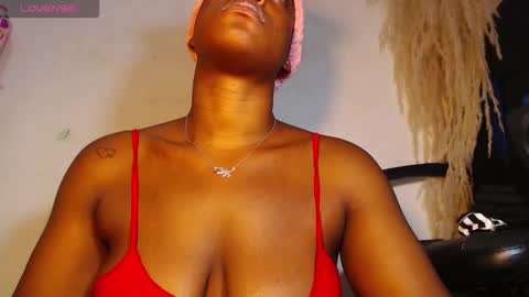 Snapshot of keilysofia chatting on 09.28.25 Keili online show from 09.28.25