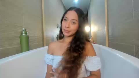 keiry_gonzalez11_aws online show from 09.11.25