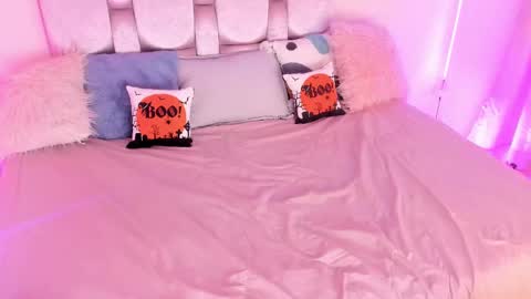 Snapshot of keisy_2 chatting on 10.07.25 Keisy online show from 10.07.25