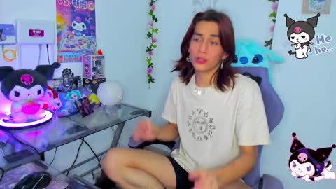 Snapshot of keita_moon chatting on 01.20.25 Keita moon online show from 01.20.25