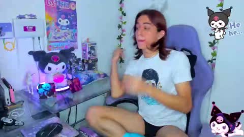 Snapshot of keita_moon chatting on 02.19.25 Keita moon online show from 02.19.25