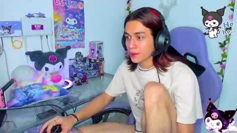 Snapshot of keita_moon chatting on 02.26.25 Keita moon online show from 02.26.25