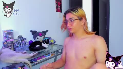 Snapshot of keita_moon chatting on 10.08.25 Keita moon online show from 10.08.25