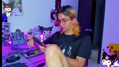 Snapshot of keita_moon chatting on 11.17.25 Keita moon online show from 11.17.25