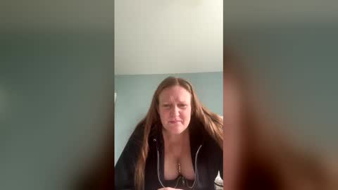 kellilyn10 online show from 04.19.26
