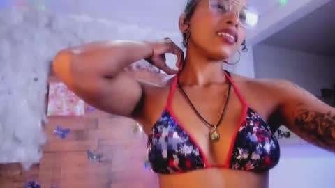 kelly__thomson online show from 02.18.25