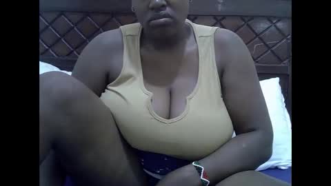 Snapshot of kelly_jones9 chatting on 05.19.26 kelly_jones9 online show from 05.19.26