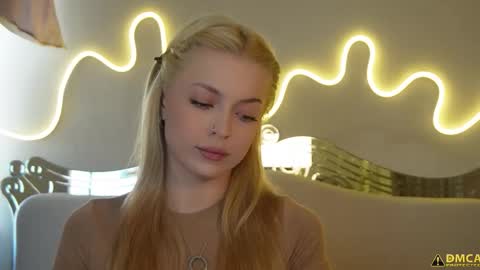 Kelly online show from 09.15.25