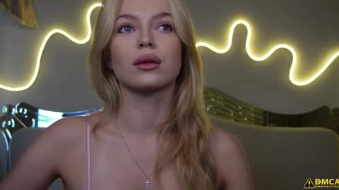 Kelly online show from 10.06.25