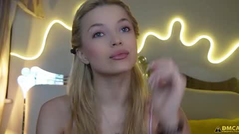 Kelly online show from 11.23.25