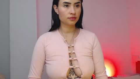 Snapshot of kelly_richardson1 chatting on 02.19.25 elena online show from 02.19.25