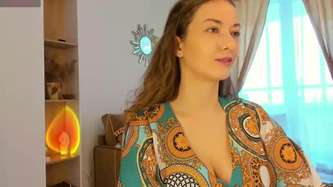 Kelly XO online show from 02.17.25