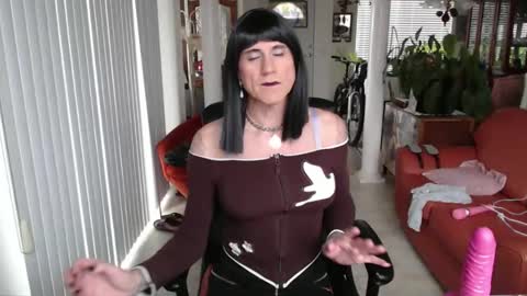 kellyanne Lynn but please call me fucktoy online show from 01.08.25