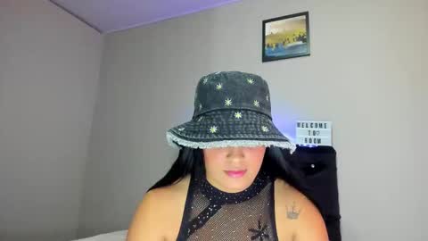 kellyMillian  online show from 10.18.25