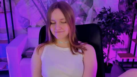 Snapshot of kellypoter chatting on 01.10.25 kelly online show from 01.10.25