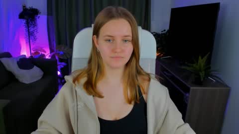 Snapshot of kellypoter chatting on 02.04.25 kelly online show from 02.04.25