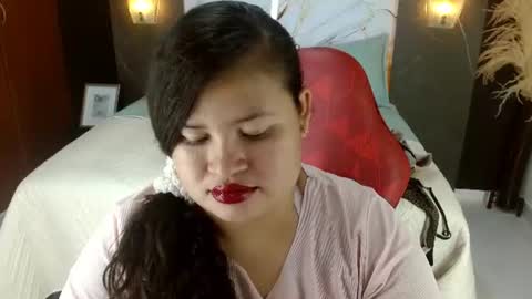 KELLY LUNA  online show from 08.01.26