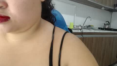 KELLY LUNA  online show from 08.02.26