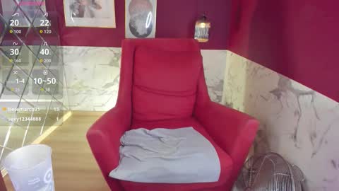 Snapshot of kellysuper chatting on 10.04.25 Kelly online show from 10.04.25