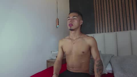   online show from 02.10.25