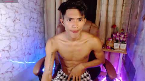 ken_minjun online show from 04.09.26