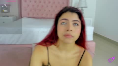 Snapshot of kendall__fox chatting on 02.04.25 Kendall online show from 02.04.25