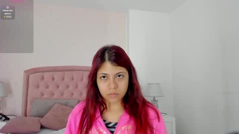 Snapshot of kendall__fox chatting on 10.16.25 Kendall online show from 10.16.25