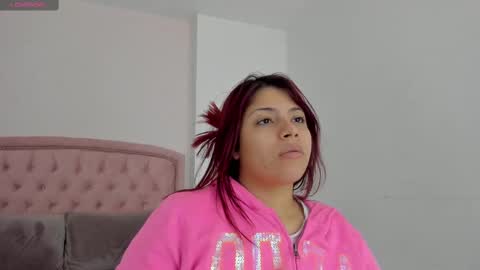 Snapshot of kendall__fox chatting on 10.18.25 Kendall online show from 10.18.25