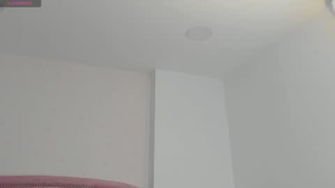 Kendall online show from 02.10.26