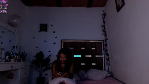 Kendall ewers online show from 04.11.26