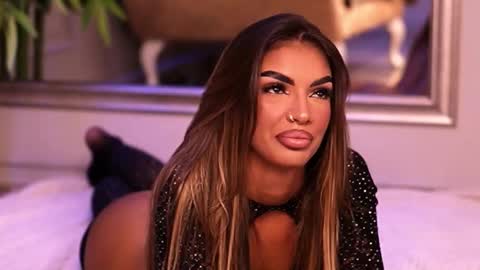 Snapshot of kendall_jolly chatting on 09.11.25 Kendal online show from 09.11.25