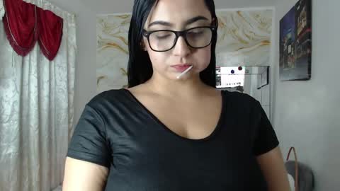 kendall  online show from 04.18.26