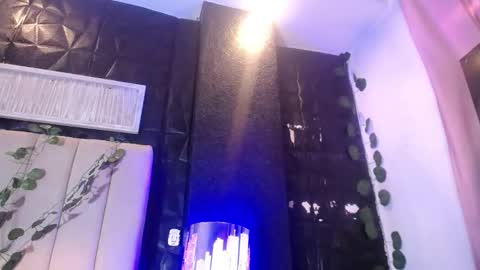 Snapshot of kendall_saenz chatting on 09.24.25 kendall_saenz online show from 09.24.25