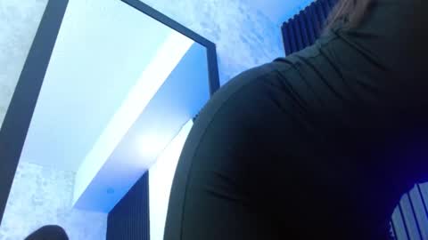 Snapshot of kendall_saenz chatting on 10.24.25 kendall_saenz online show from 10.24.25