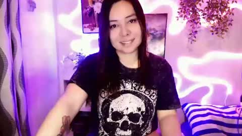 Snapshot of kendall_snow chatting on 07.05.26 kendall_snow online show from 07.05.26