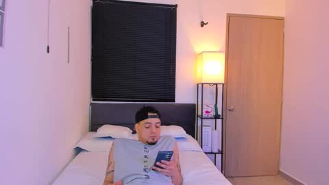 kendel_dimitri online show from 03.30.26