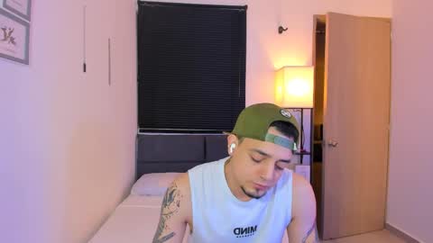 Snapshot of kendel_dimitri chatting on 04.23.26 kendel_dimitri online show from 04.23.26