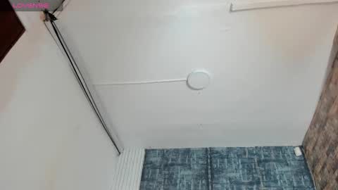 Kender online show from 02.14.25