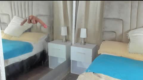 Snapshot of kendra_and_liam chatting on 10.13.25 kendra and liam online show from 10.13.25