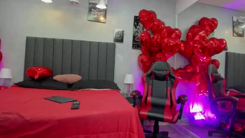 Snapshot of kendra_london chatting on 02.16.26 Kendra London online show from 02.16.26