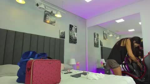 Snapshot of kendra_london chatting on 03.06.26 Kendra London online show from 03.06.26