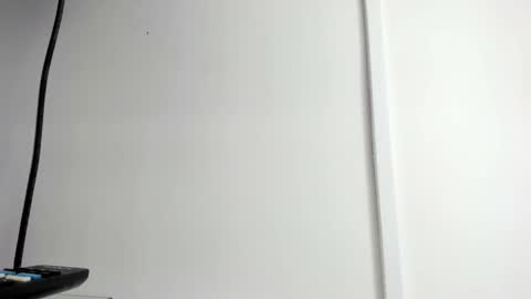 Snapshot of kendra_london chatting on 03.12.26 Kendra London online show from 03.12.26