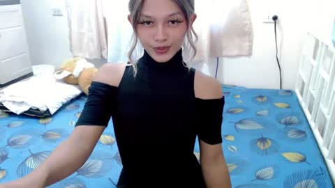 Snapshot of kendra_lunaxx chatting on 06.14.26 kendra_lunaxx online show from 06.14.26