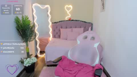 Snapshot of kendra_tay chatting on 01.07.25 kendra online show from 01.07.25