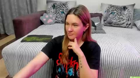 Snapshot of kendra_xx_ chatting on 03.05.26 Kendra online show from 03.05.26