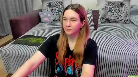 Snapshot of kendra_xx_ chatting on 03.20.26 Kendra online show from 03.20.26