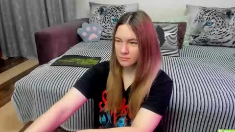 Snapshot of kendra_xx_ chatting on 03.30.26 Kendra online show from 03.30.26