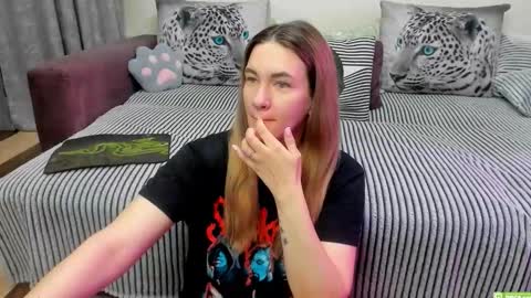 Snapshot of kendra_xx_ chatting on 04.03.26 Kendra online show from 04.03.26